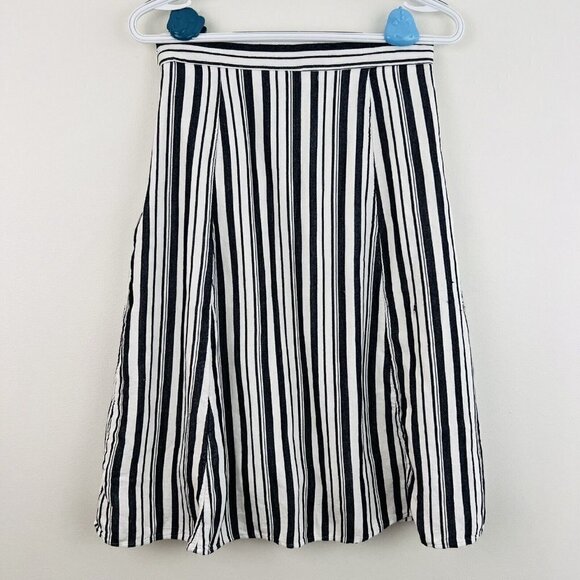 🎉Clearance🎉Loft Black & White Striped Cotton Lined Flowy Skirt ~ Size 2 - Picture 6 of 8